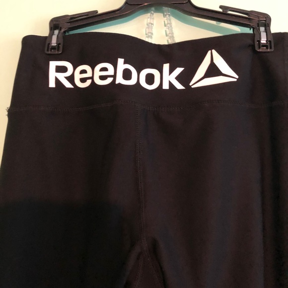 Reebok - Picture 3 of 4